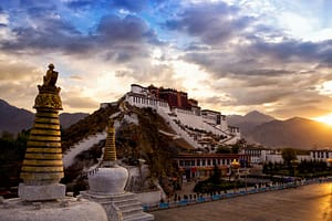 how to get to tibet